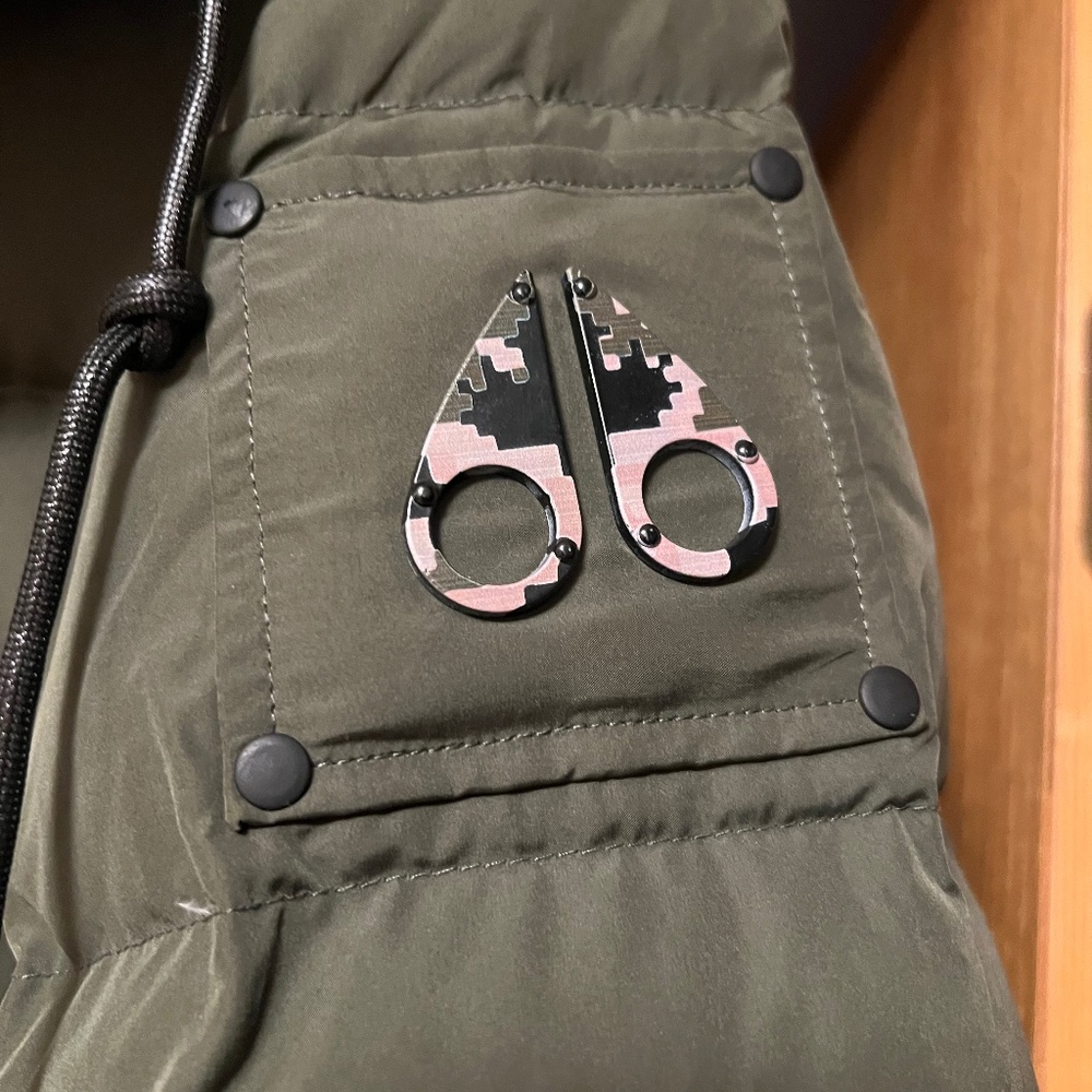 Moose knuckle Puffer Jacket Men’s XL